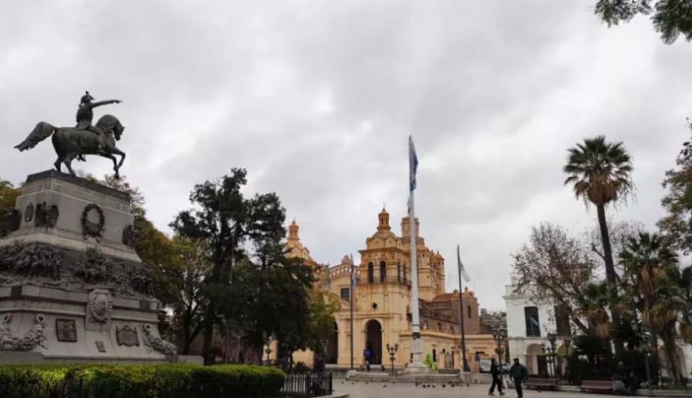 Lunes con cielo gris y temperaturas bajas: el tiempo en Córdoba | Córdoba