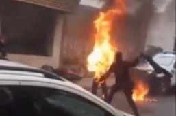 Se prendió fuego frente al Ministerio Público Fiscal: "Me persigue la Policía" | Actualidad