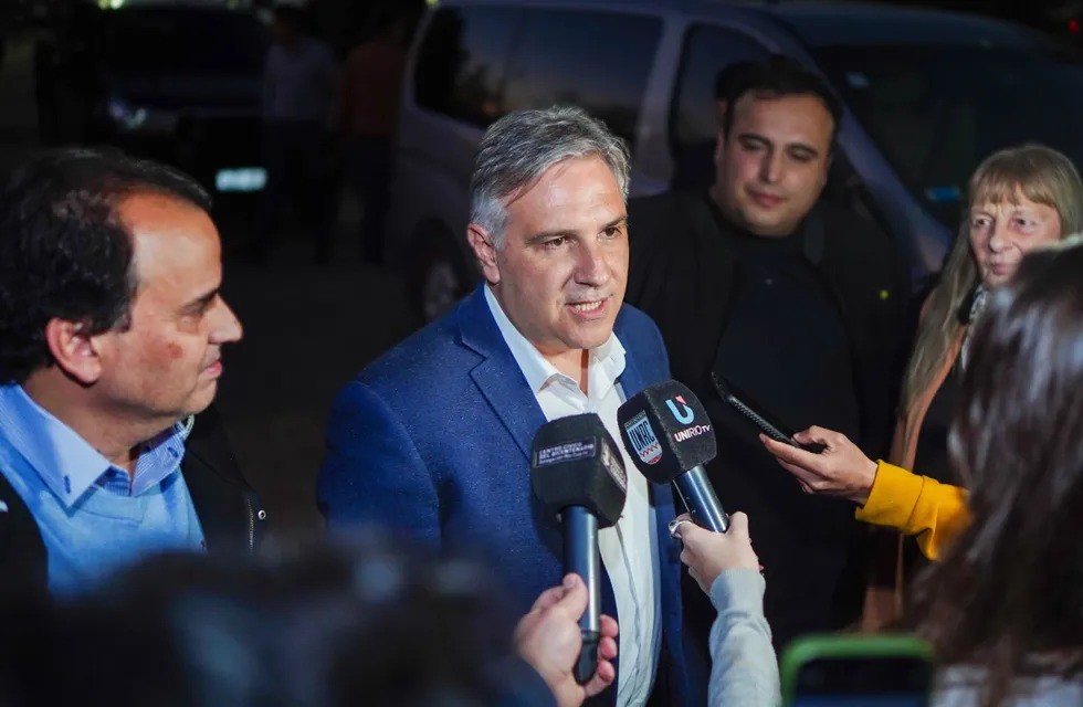 Martín Llaryora anuncia obra de gas en campus de la UNRC | Córdoba