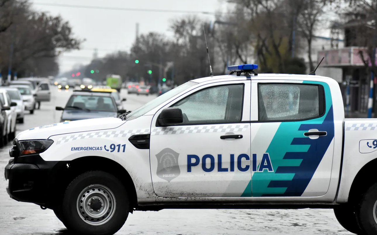 Dos delincuentes asaltaron a un jubilado y lo ataron con calzoncillos y cordones | Actualidad