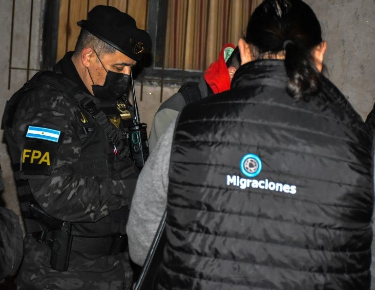 Córdoba: FPA desbarató una banda familiar e incautó más de 2000 dosis de estupefacientes | Córdoba