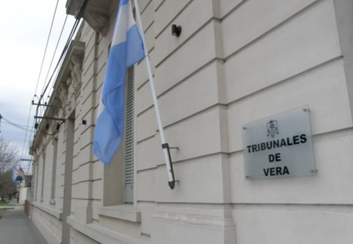 Condenaron a una policía por abusar de un adolescente por un problema con su padre | Actualidad