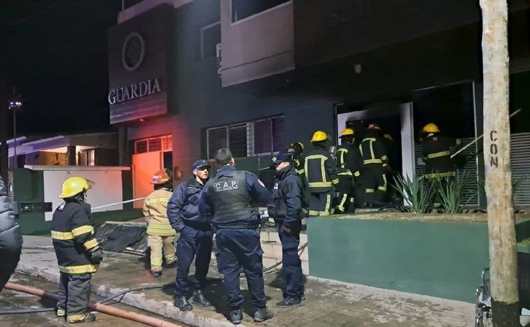 Rescataron a cinco personas durante un incendio en una clínica de Carlos Paz | Córdoba