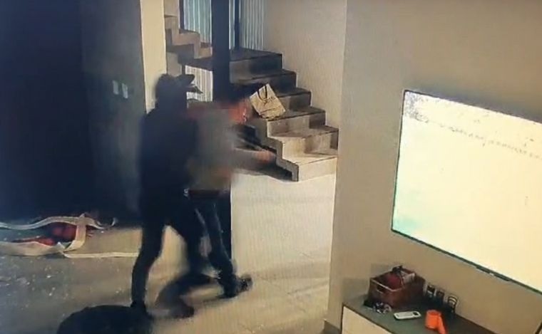 En plena final de la Copa América una familia sufrió un violento robo en Unquillo | Córdoba