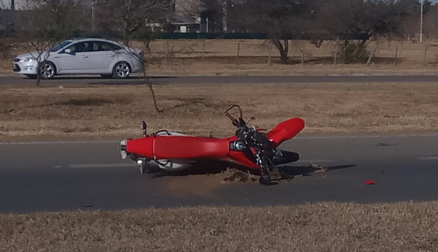 Villa Allende: chocaron dos motos, una conductora murió y el otro está gravísimo | Córdoba