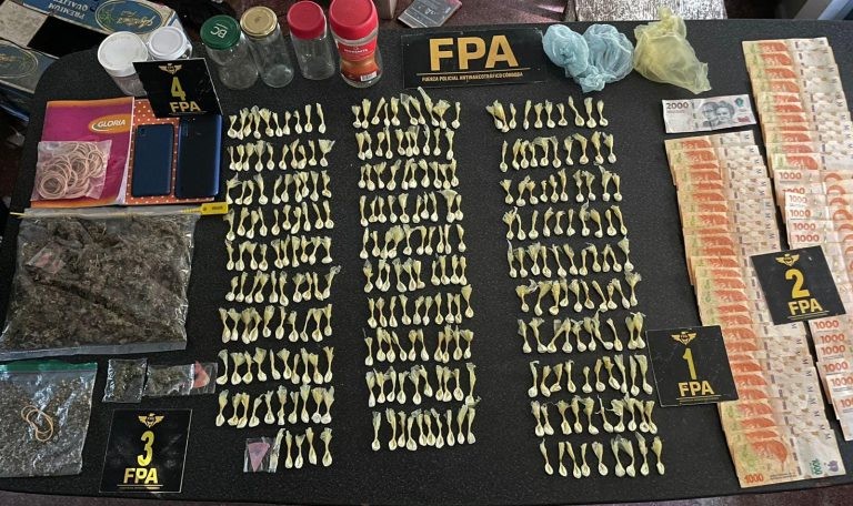 Cerraron un punto de venta e incautaron más de 700 dósis de drogas | Córdoba