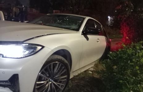 Balearon a un comisario retirado para robarle el auto sobre la autopista Perito Moreno | Actualidad