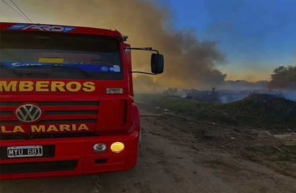 Se incendió un basural sobre la ruta 158 y el humo provocó un choque múltiple | Córdoba