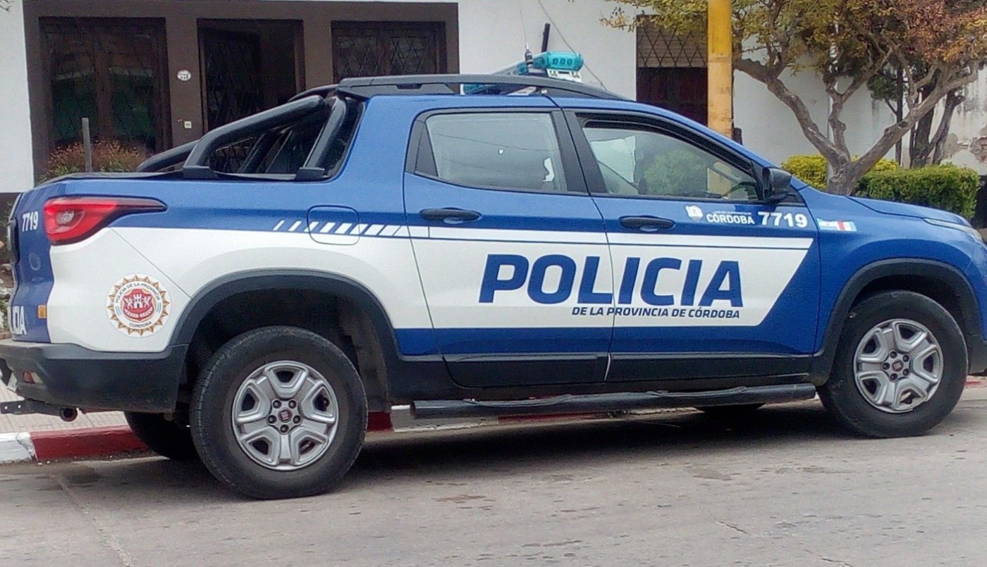 Se escapó de un control vehicular en la falda y quedó detenido por portación de arma | Córdoba