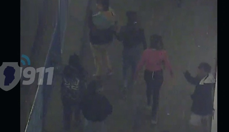 Video: la Policía detuvo a cuatro jóvenes tras robar un celular en el centro | Córdoba