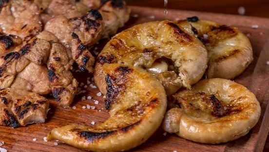 Los chinchulines fueron elegidos entre las tres peores comidas de Argentina | Actualidad