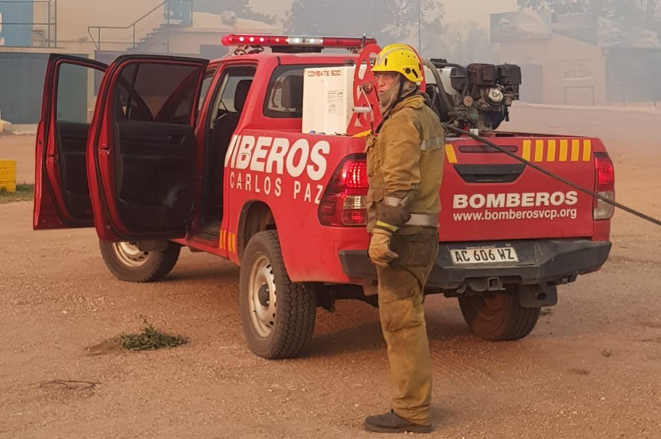 Se incendió una vivienda en barrio Talleres Oeste y rescataron a cinco personas | Córdoba