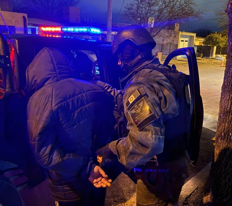 Tres hermanos detenidos por venta de droga en Arroyito | Córdoba