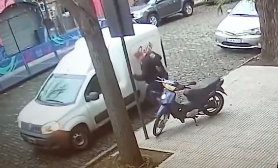 El repartidor que evitó el robo a un banco de San Isidro fue contratado por la empresa para su centro de monitoreo | Actualidad