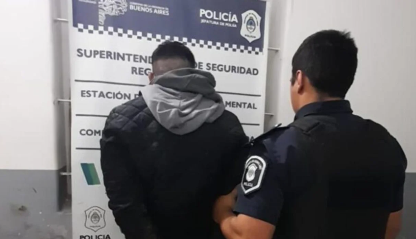 Un policía murió tras recibir una patada en la espalda durante un operativo | Actualidad
