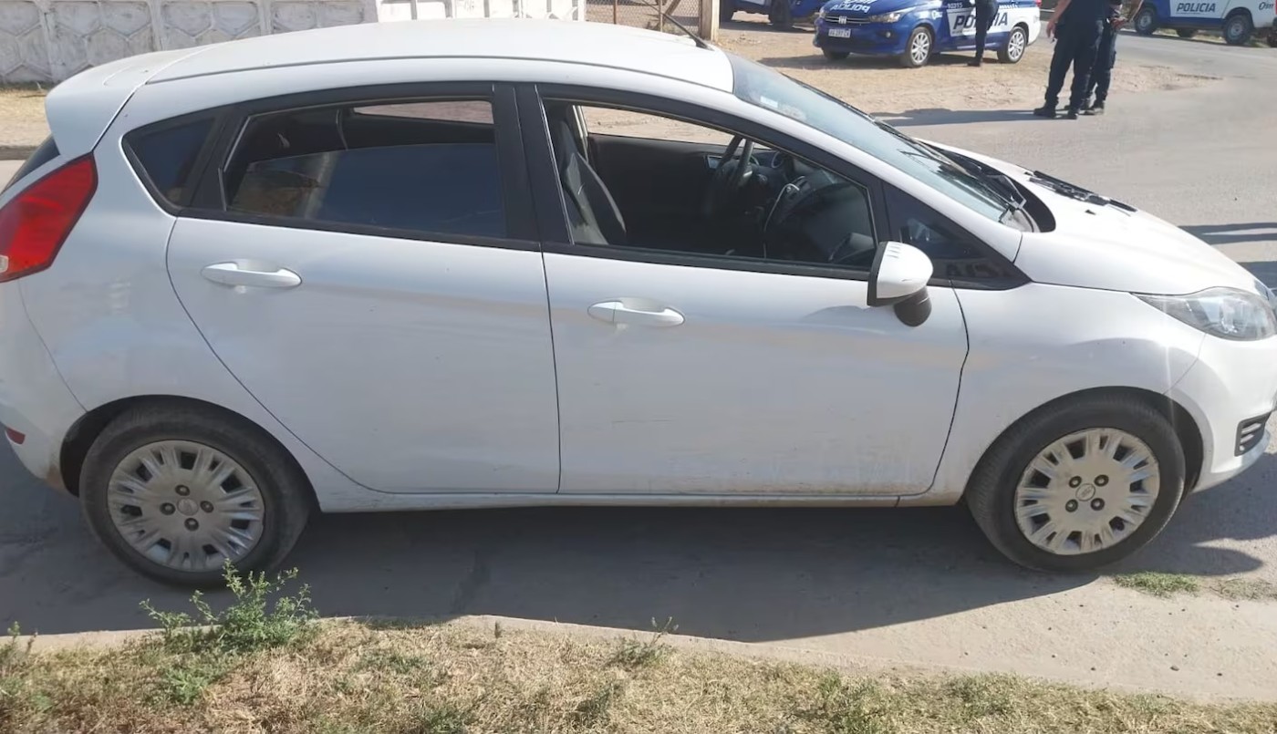 Detuvieron a una joven de 15 años tras robar un auto de una app de transporte | Córdoba