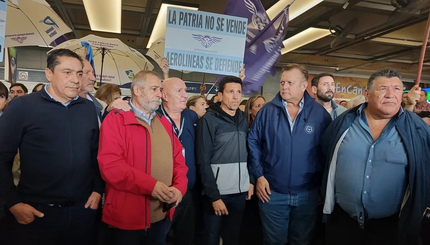 Los gremios aeronáuticos paran el viernes por 24 horas | Actualidad