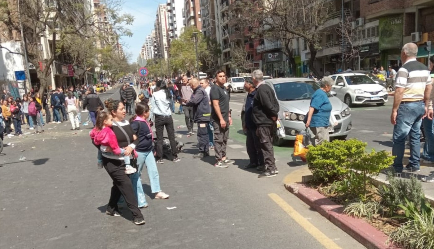 Imágenes impactantes del siniestro vial en Bv. Chacabuco | Córdoba