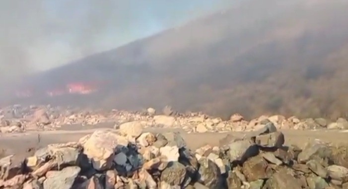 Bomberos contuvieron el incendio cerca de Agua de Oro | Córdoba