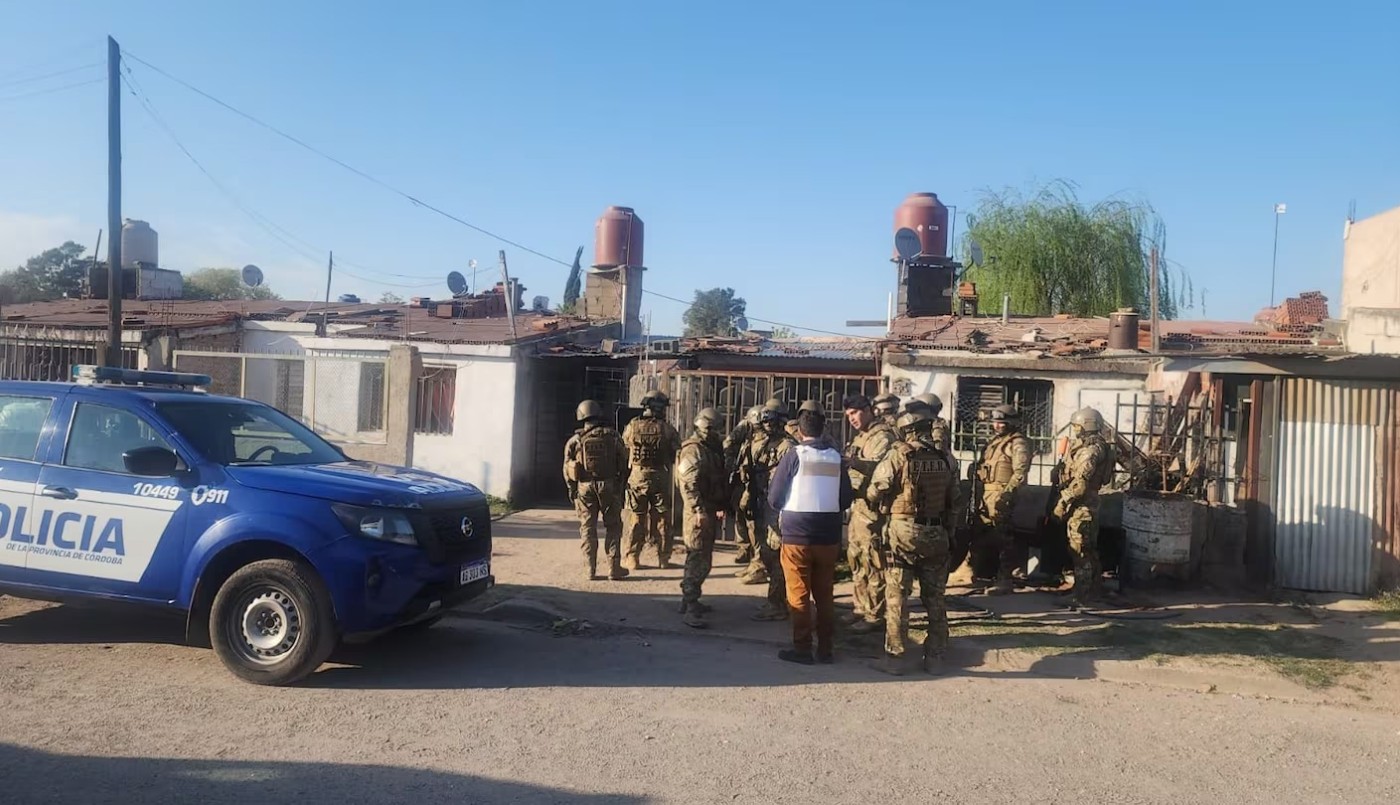 Un hombre tomó a sus hijos de rehenes y se atrincheró en el patio | Córdoba