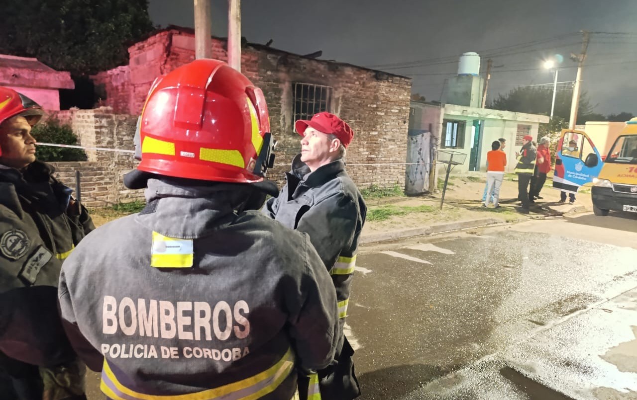 Córdoba: una mujer de 66 años murió tras el incendio de su vivienda en barrio Las Violetas | Córdoba