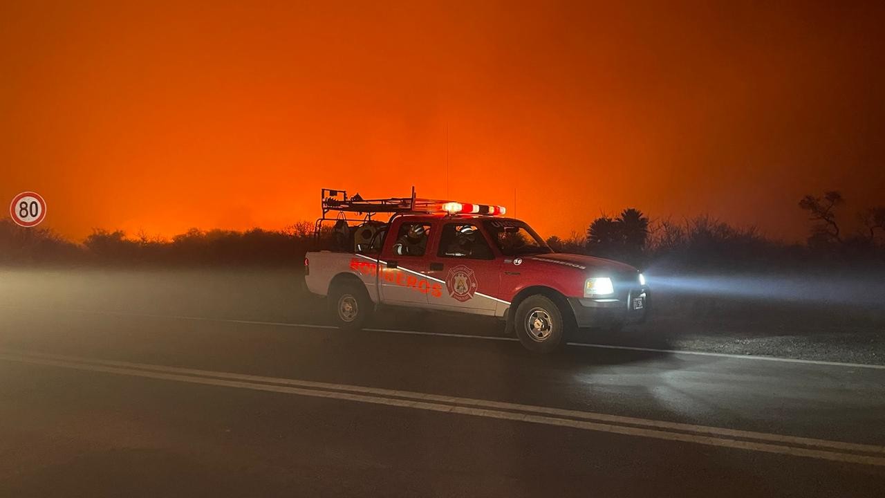 Hay 50 evacuados por el incendio de Capilla del Monte | Córdoba
