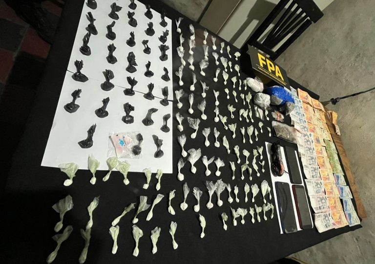 Siete detenidos, secuestro de droga y dinero en barrio Primero de Mayo | Córdoba