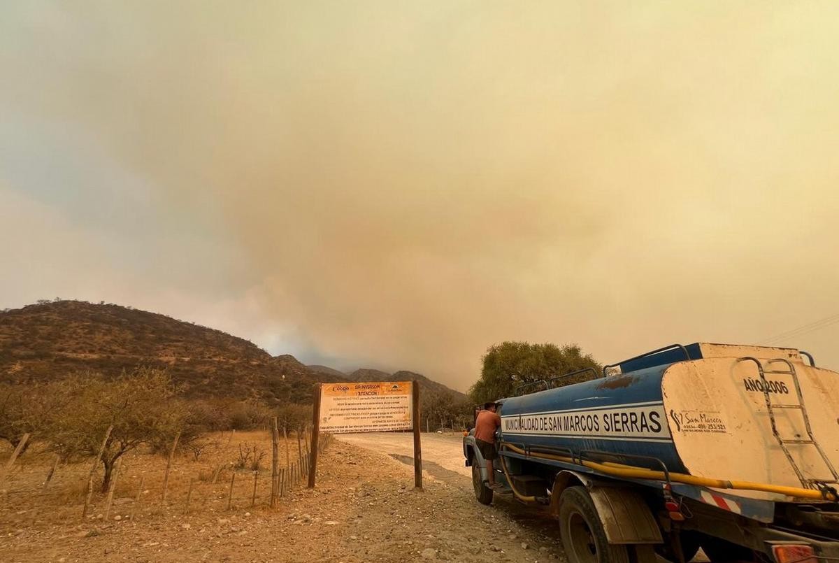 Los bomberos lograron contener el fuego en San Marcos Sierras | Córdoba