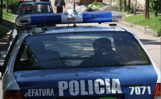 Detuvieron a un hombre por golpear y tirar por la ventana a su hija | Actualidad