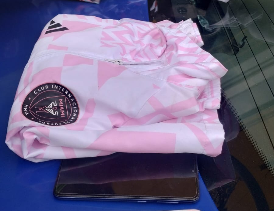 Detuvieron a dos mujeres con 48 prendas y un celular en pleno centro de la ciudad de Córdoba | Córdoba