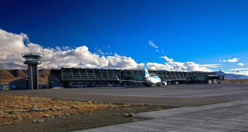 Evacuaron el aeropuerto de El Calafate: un detenido | Actualidad