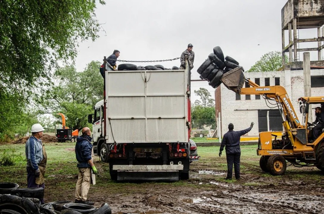 La Provincia retiró más de 32 toneladas de neumáticos en desuso para la prevención de dengue | Córdoba