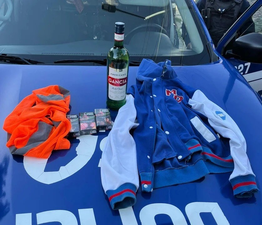 Detuvieron a dos naranjitas de 17 y 19 años, por robar un negocio en barrio Güemes | Córdoba