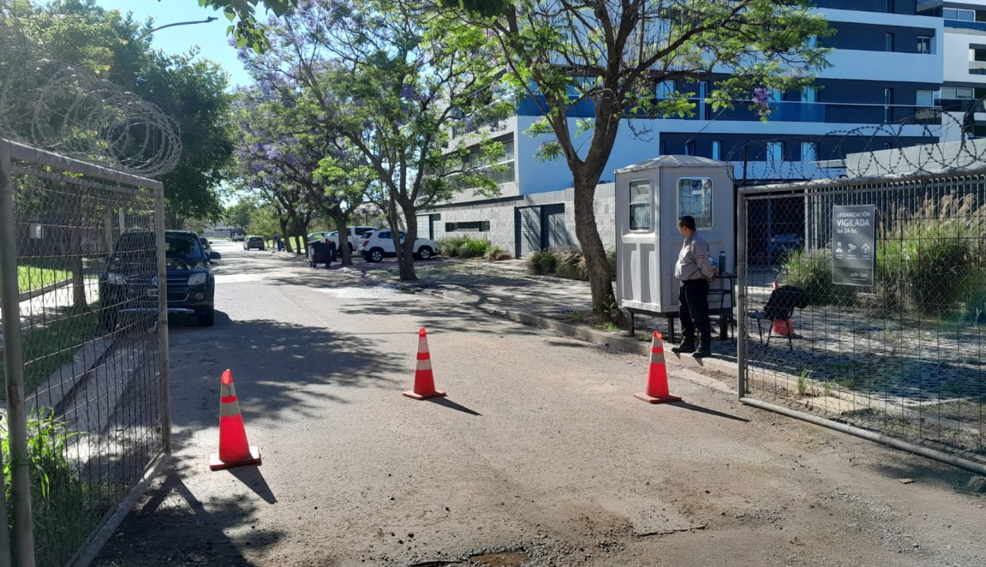 Inseguridad en Córdoba: intentaron robar una casa, le dispararon a un policía, chocaron y escaparon | Córdoba