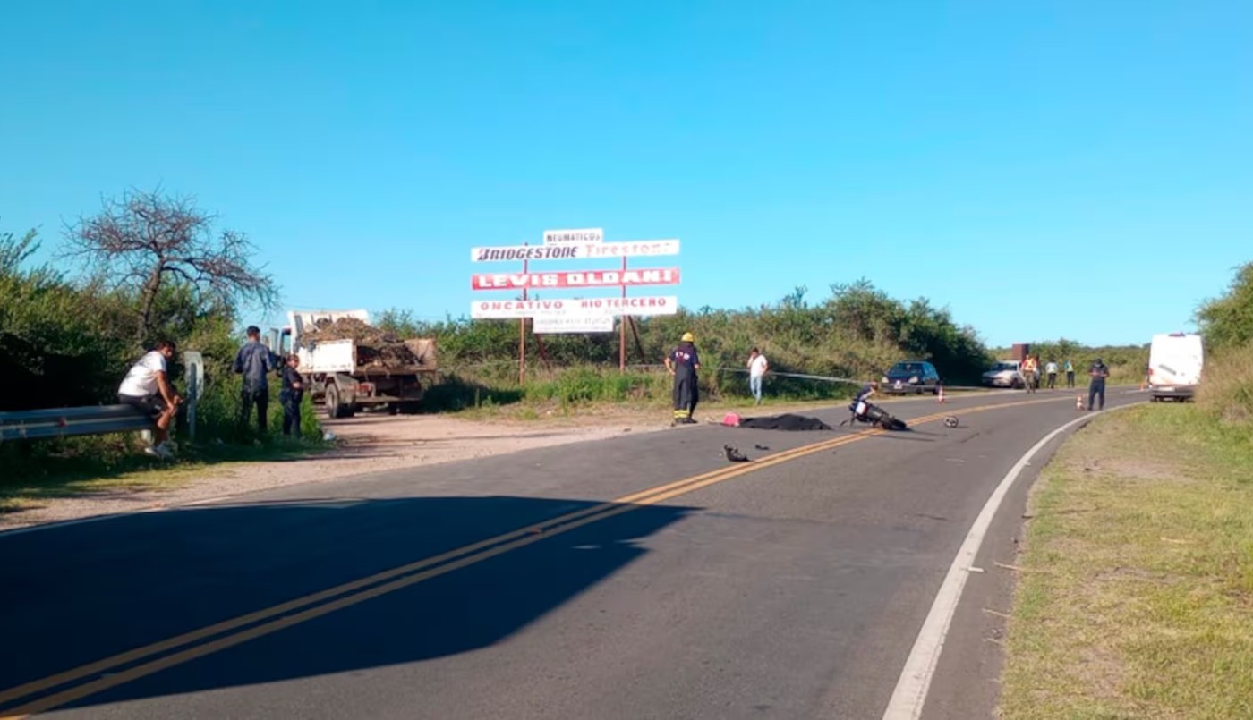 Tragedia en Embalse: murió un motociclista y su acompañante al chocar contra un camión de residuos | Córdoba