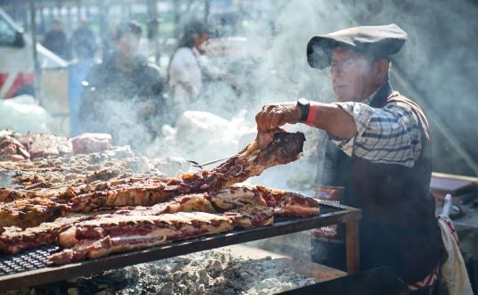 Prender la parrilla para Navidad y Año Nuevo, una misión cada vez más complicada | Actualidad
