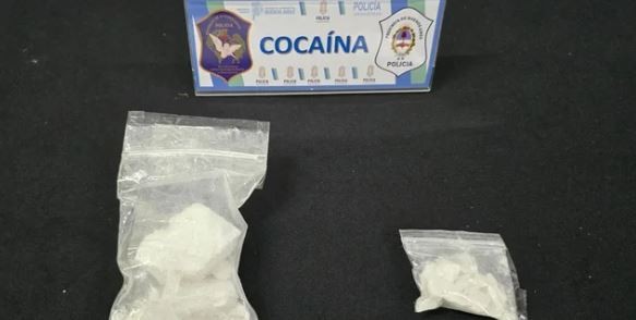 Detuvieron a un efectivo del Servicio Penitenciario cuando trataba de ingresar drogas a una cárcel | Actualidad