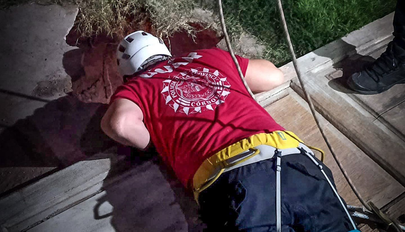 Rescatan a mujer que cayó a un pozo en Córdoba | Córdoba
