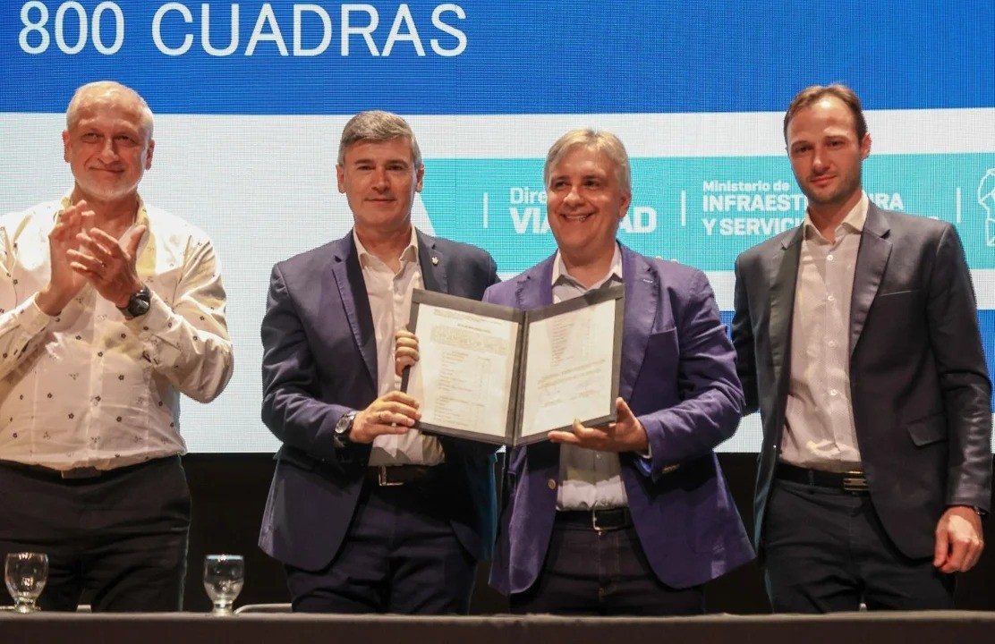 Inversión de $42 mil millones para obras de pavimento y cordón cuneta en Córdoba | Córdoba