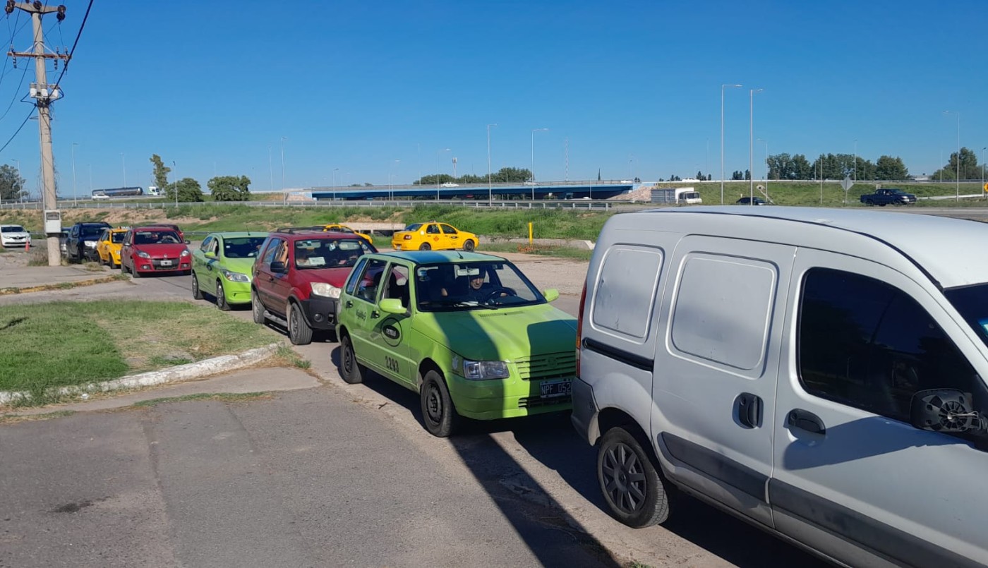 Las plantas de ITV en Córdoba amanecieron colapsadas, tras las fiestas | Córdoba