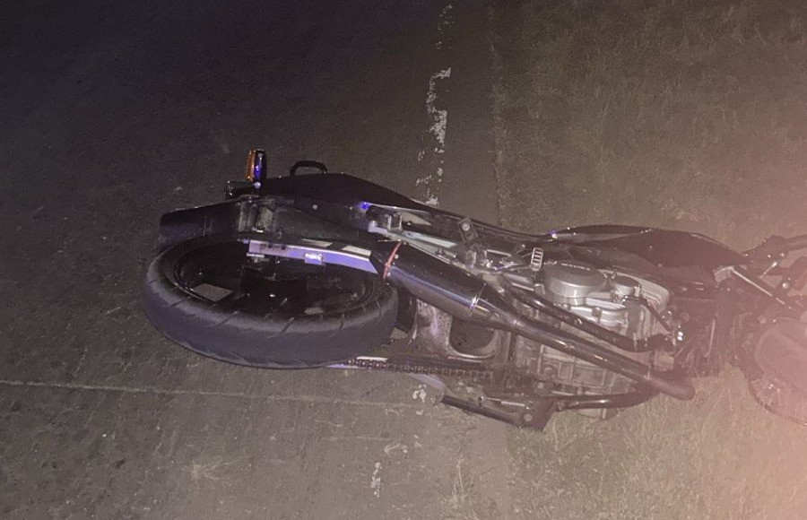 Tres motos chocaron en Río Segundo y murió un joven de 22 años: investigan si estaban corriendo picadas | Córdoba