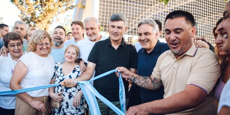 Passerini y Llaryora inauguraron un nuevo polideportivo en barrio Los Gigantes | Córdoba