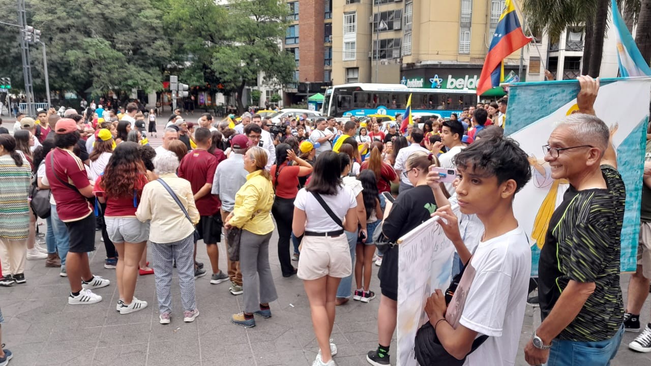 La comunidad venezolana exigió la libertad de su país en las calles de Córdoba | Córdoba