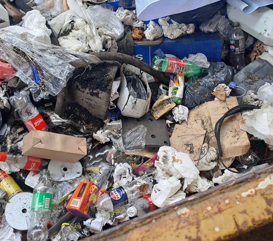 Clausuraron a una reconocida empresa de colectivos interurbanos por tirar hidrocarburos a desagües | Córdoba