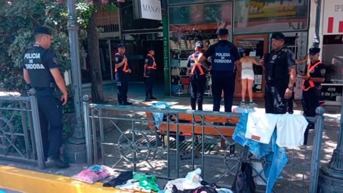 Detuvieron a tres mujeres tras robar en varios comercios de Carlos Paz | Córdoba