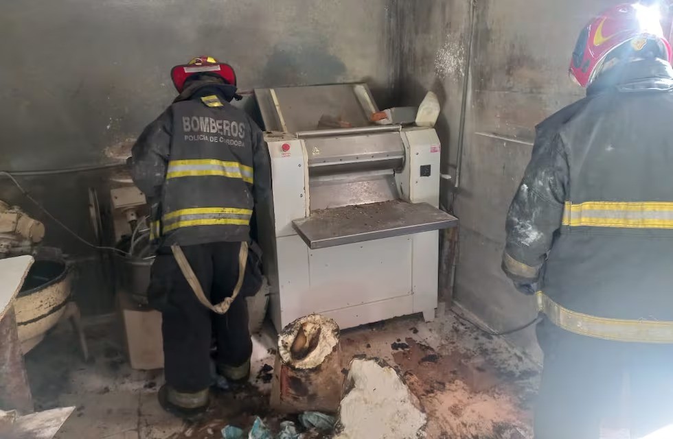 Fuerte explosión en una panadería de Córdoba: el dueño tiene el 80% del cuerpo quemado | Córdoba