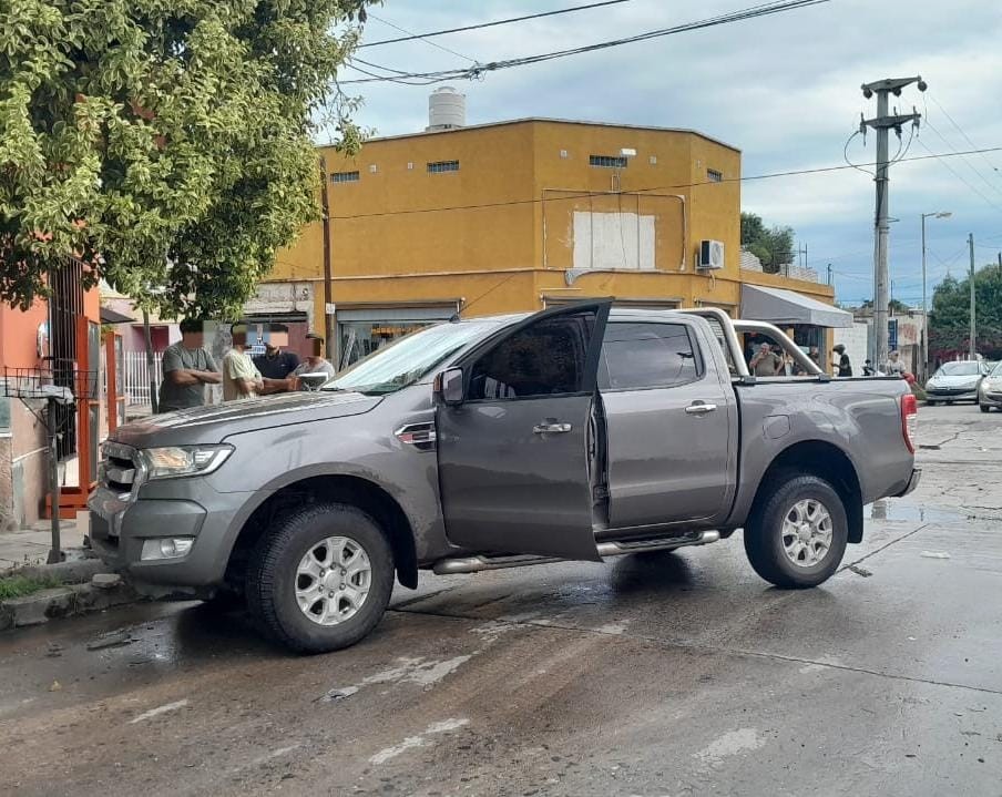 Robo, persecución y detenidos en barrio 1 de mayo | Córdoba