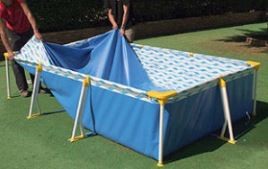 Rosario: Dos detenidos por robar una pileta de lona con agua incluida | Actualidad