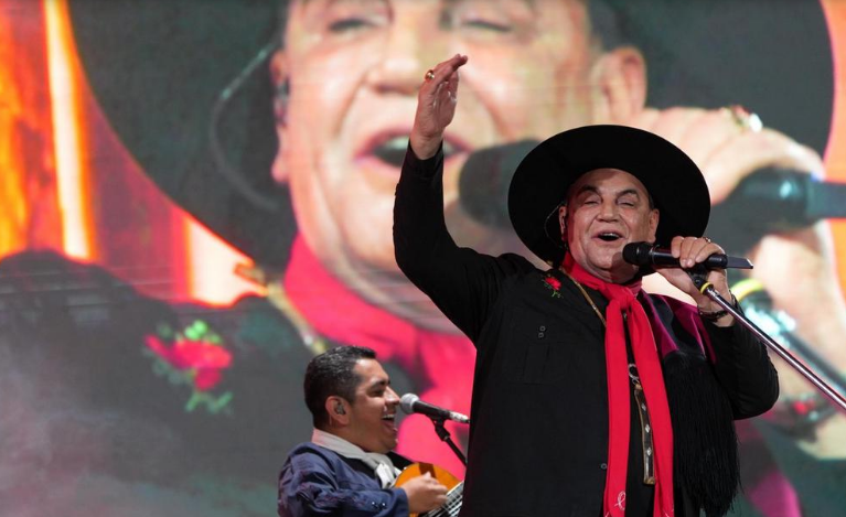 Cosquín celebró su séptima luna con la actuación del Chaqueño Palavecino | Espectáculos