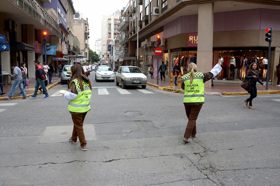 Tránsito en Córdoba: corte total en Belgrano y 27 de Abril | Córdoba
